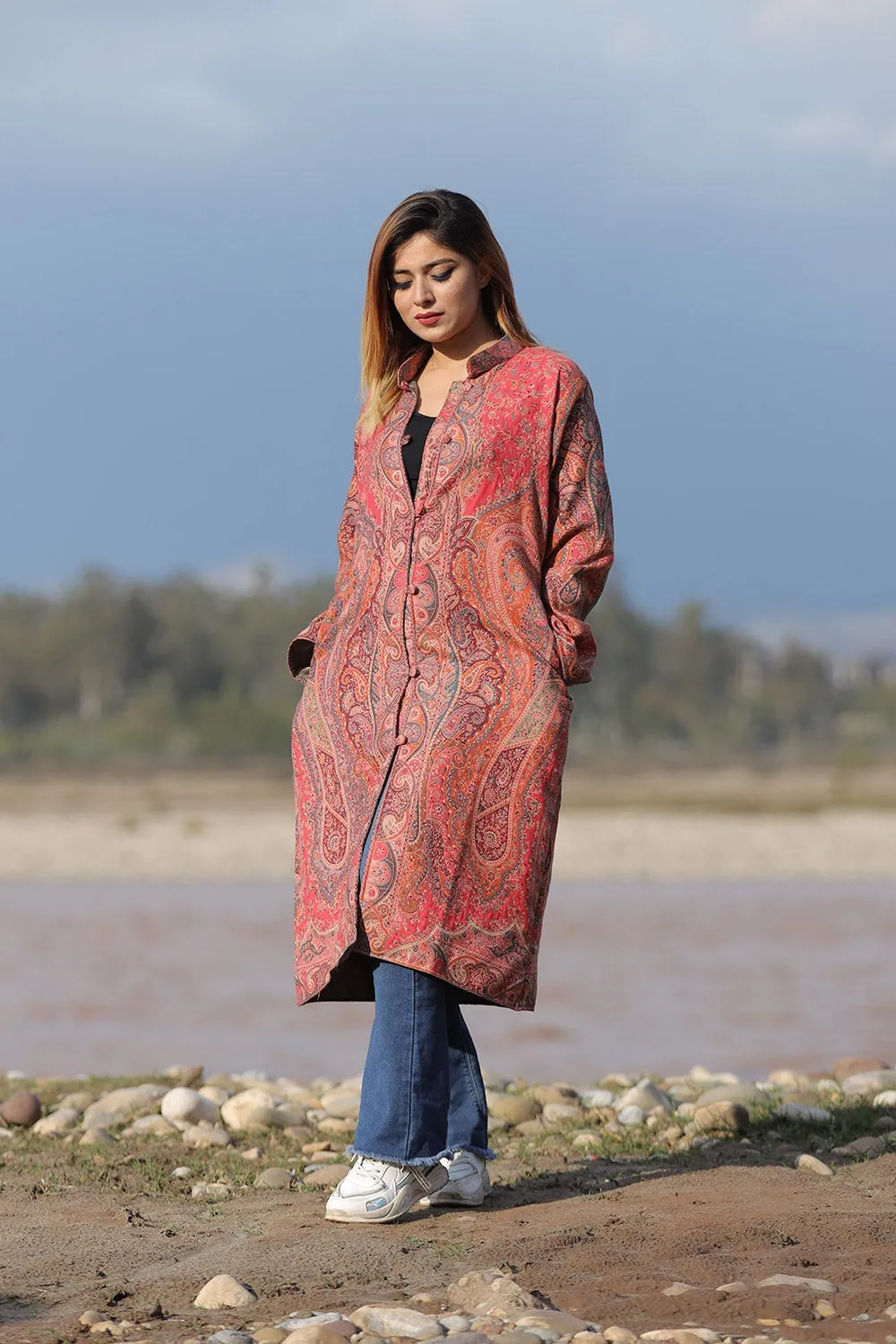 CHARMING PINK Colour Kani Jacket Along With New Designer Jaal Pattern