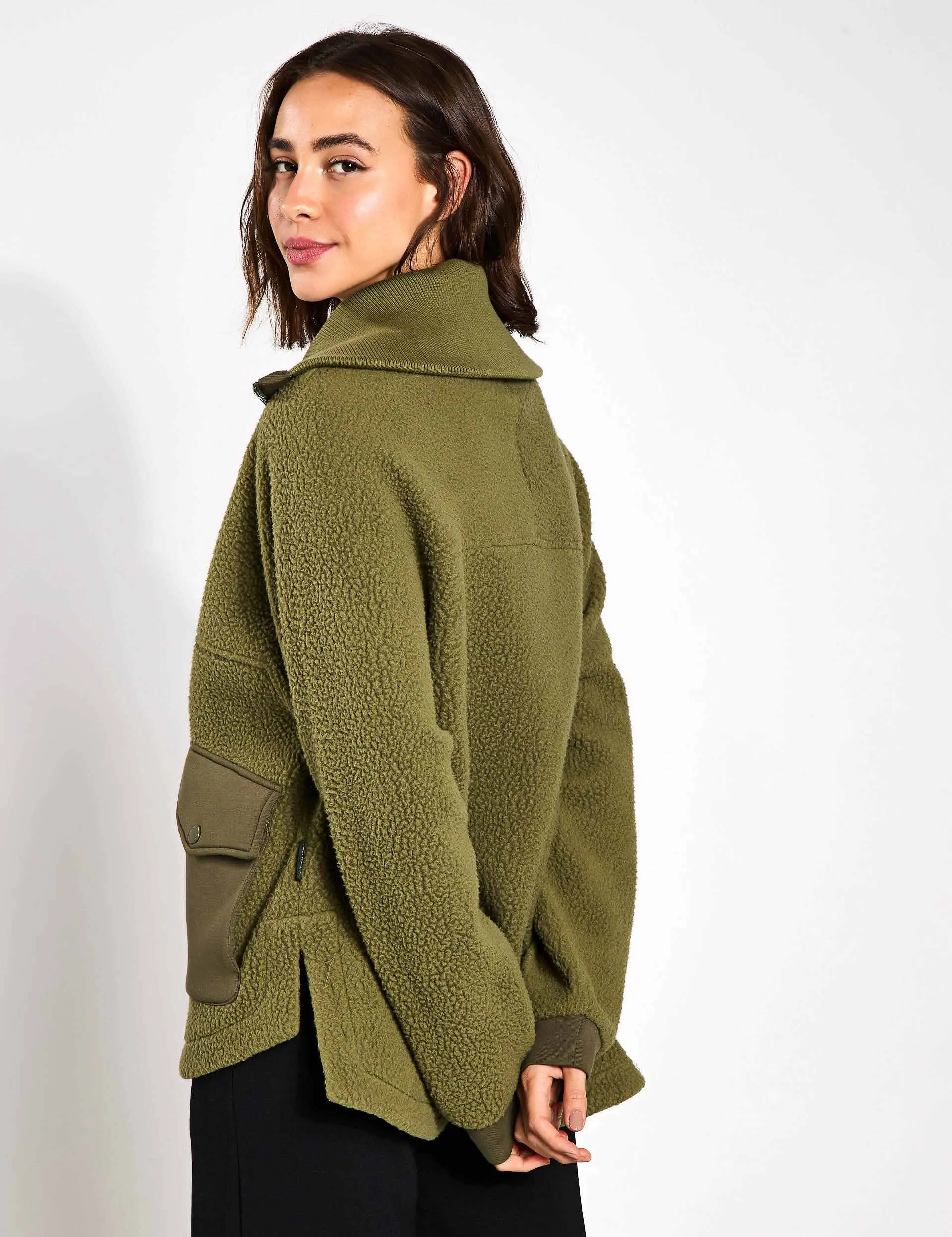 Eleanor Patch Pocket Fleece - Winter Moss