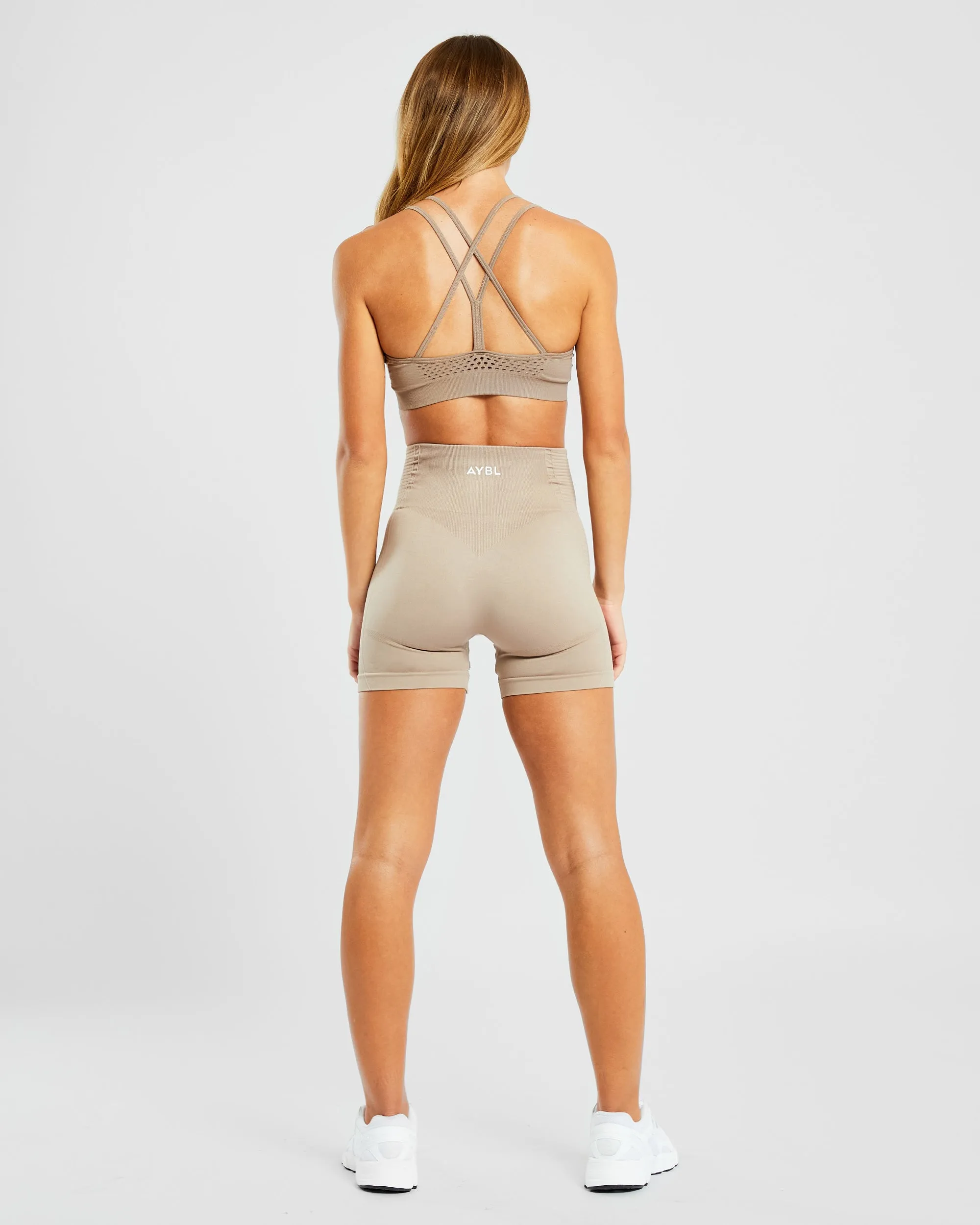 Essential Seamless Strappy Sports Bra - Muted Mocha