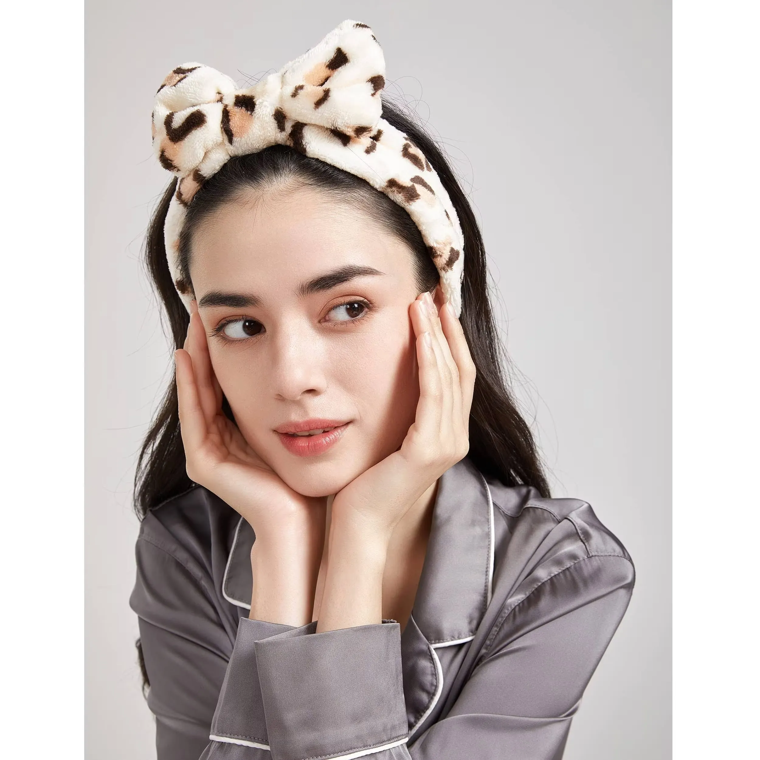 Leopard Spa Headband, Microfiber bow headband, spa, soft and light weight, facial headwrap, skincare, face washing, makeup, fashion head wrap.