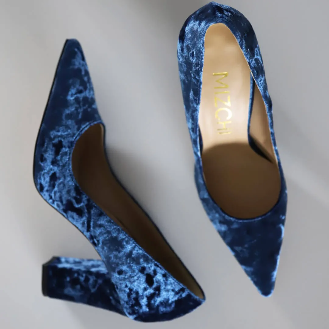 MELLOW - velvet pumps