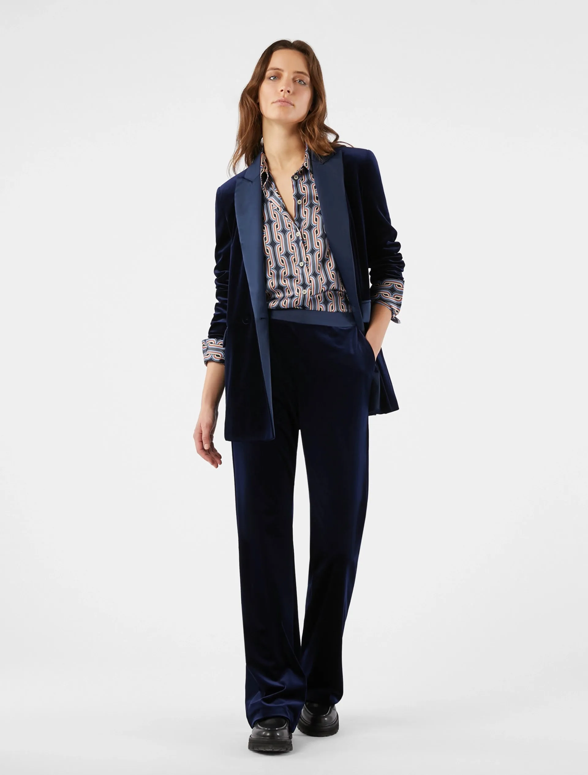 Penny Black Jerry Velvet Satin Tuxedo Blazer In Navy